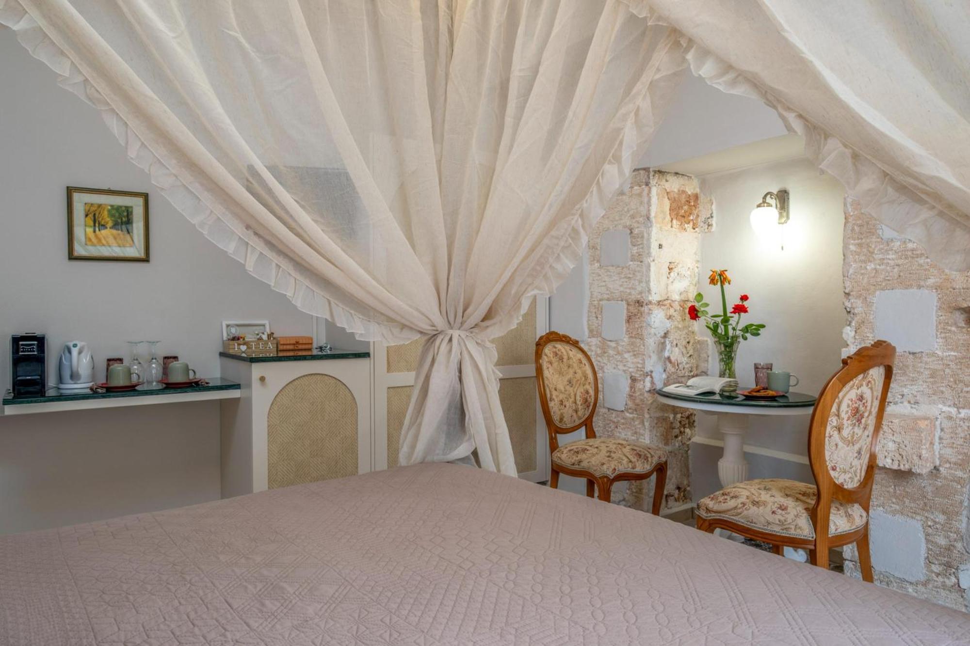 Santa Elena Boutique Rooms خانيا المظهر الخارجي الصورة